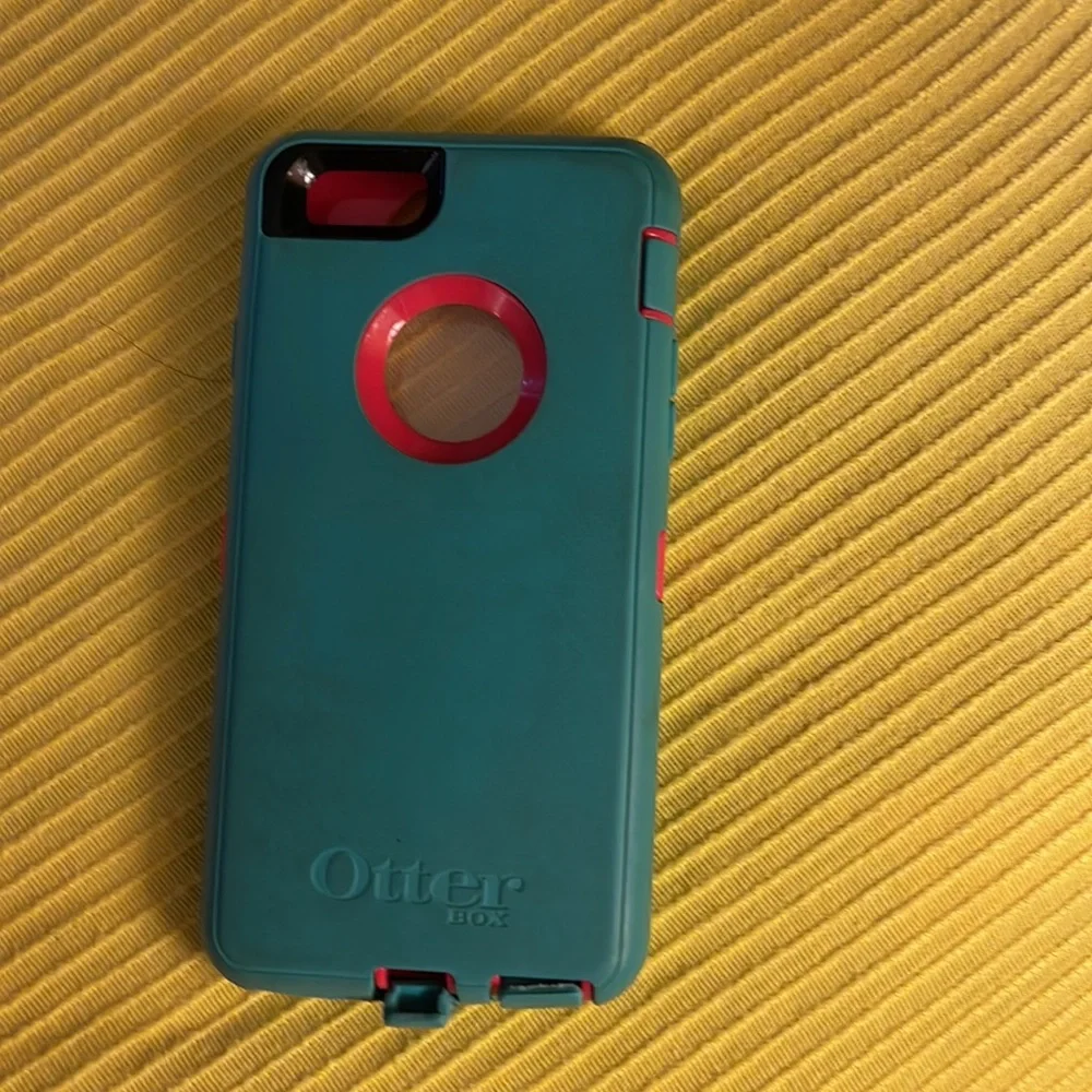Otter case for iphone 6-8 plus one more rubber backing